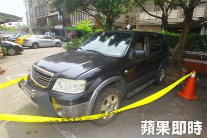 Người mẫu nổi tiếng Đài Loan bị bạn trai bỏ mặc chết trong xe hơi 2