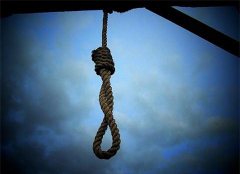 Co giao mam nonchet trong tu the treo co: Con lop 4 hoang loan khiphat hiensu viec