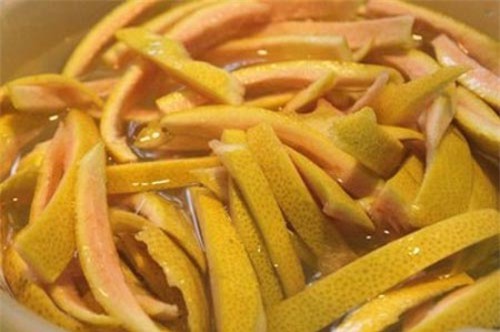 phi ca doi neu khong biet 8 cong dung lam dep nay cua vo buoi - 7