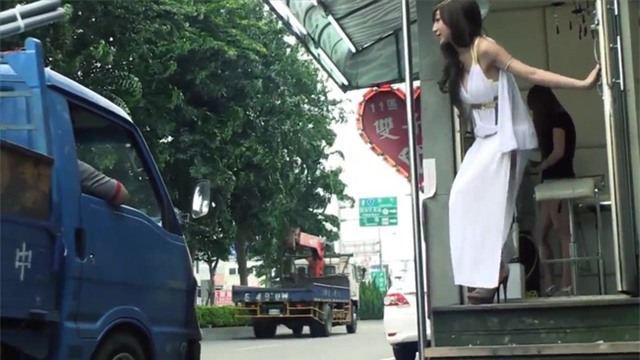 Cuộc sống ít người biết của những nàng Tây Thi bán trầu nóng bỏng trên đường phố Đài Loan - Ảnh 8.