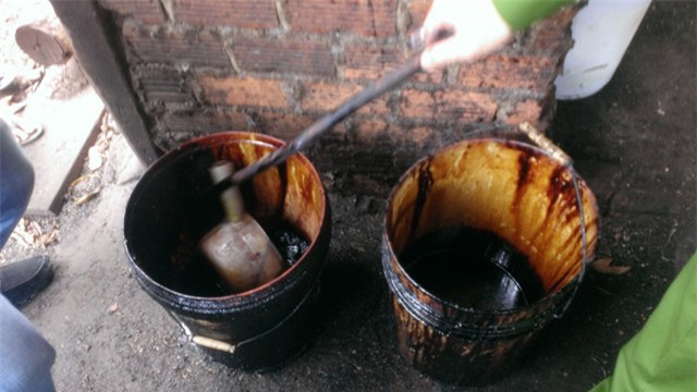 cà phê bẩn, người Việt, ung thư, chuyên gia, hương liệu, tạo bọt, hóa chất độc hại, giải khát, đồ uống