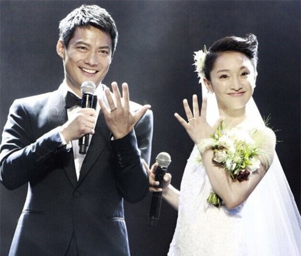 Bao chi dua tin vo chong Chau Tan do vo vi khong co con hinh anh 1