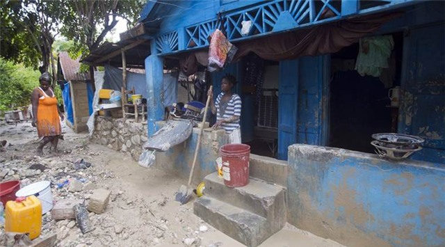 Bão Matthew, Haiti, Florida, sơ tán
