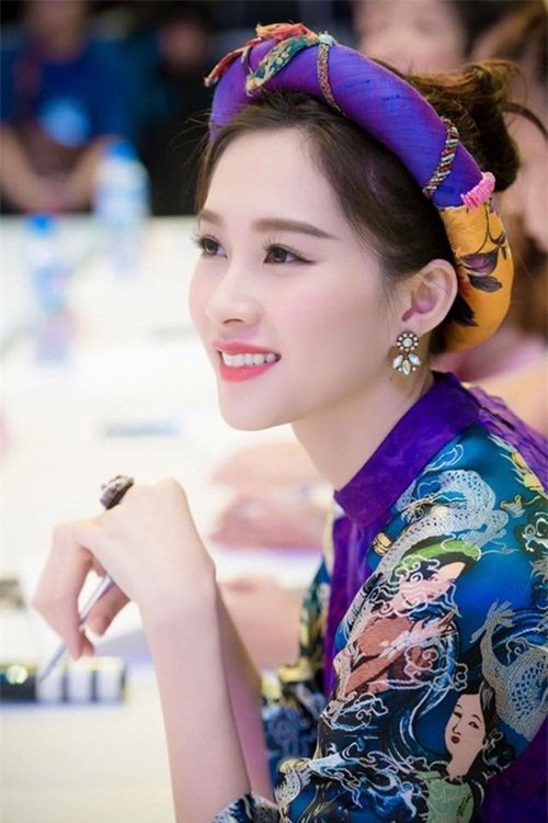 hoa hậu Thu Thảo, thần tiên tỷ tỷ, hoa hậu việt nam 2012,