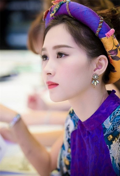 hoa hậu Thu Thảo, thần tiên tỷ tỷ, hoa hậu việt nam 2012,