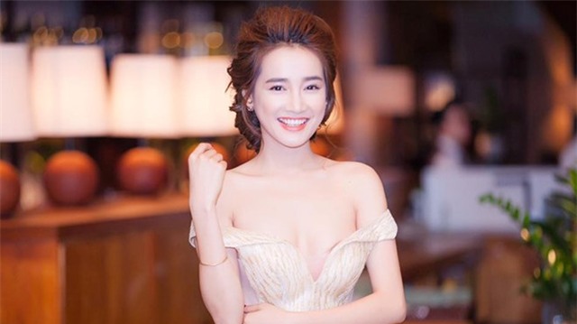 Nhã Phương: Bố mẹ nhắc nhở khi tôi mặc gợi cảm! - Ảnh 2.