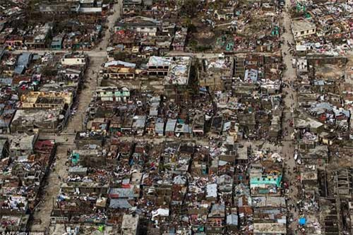 Cảnh hoang tàn và chết chóc ở Haiti sau cơn bão lịch sử Matthew - 1