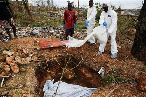 Cảnh hoang tàn và chết chóc ở Haiti sau cơn bão lịch sử Matthew - 3