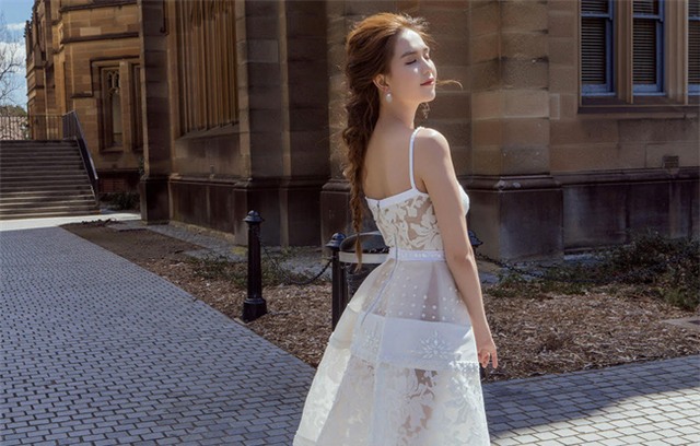 Ngọc Trinh xinh như công chúa trong bộ ảnh thực hiện tại Úc - Ảnh 5.