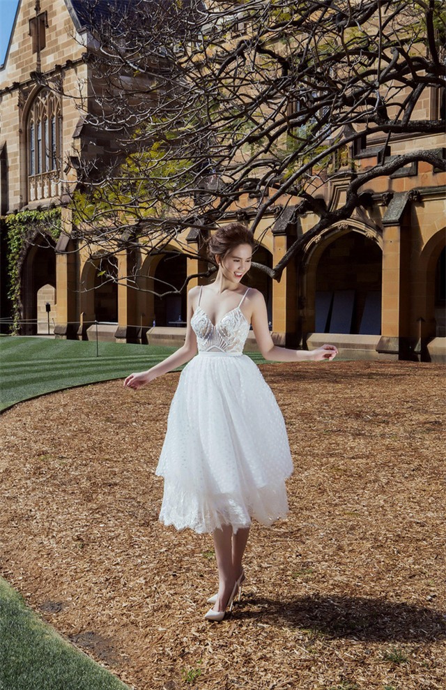 Ngọc Trinh xinh như công chúa trong bộ ảnh thực hiện tại Úc - Ảnh 11.