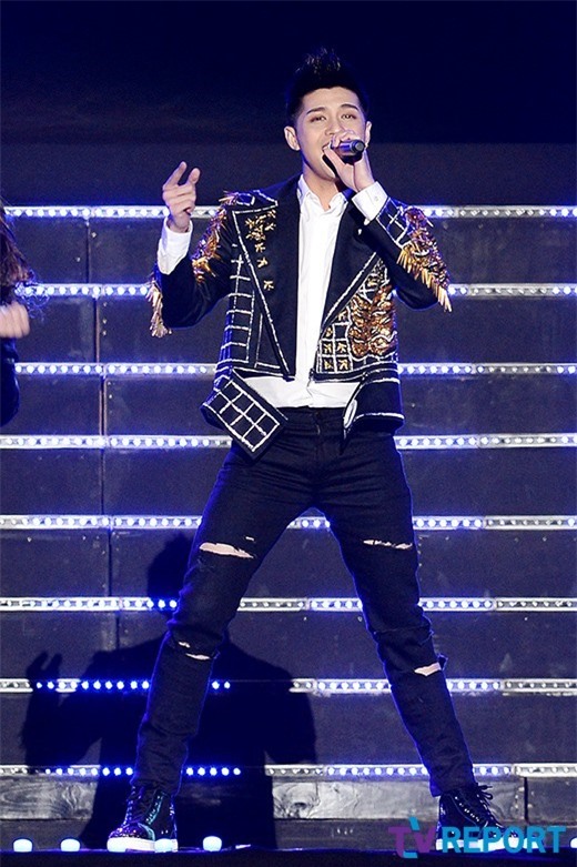 Chỉ hát 2 bài, Noo Phước Thịnh đã nổi bật trên báo Hàn Quốc - Ảnh 6.