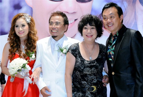 Những sao nam Việt 'chậm mà chắc' khi tái hôn với vợ trẻ 0