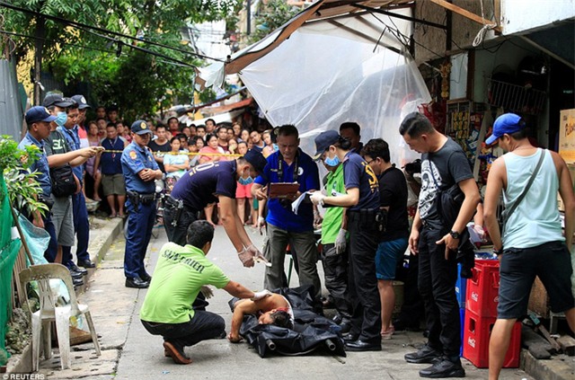 Chùm ảnh: Hơn 3.700 người đã chết trong cuộc chiến chống tội phạm ma túy ở Philippines - Ảnh 3.