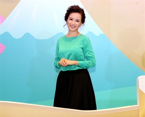 MC Minh Trang, bán 1 giờ cho con, dạy con như MC Minh Trang