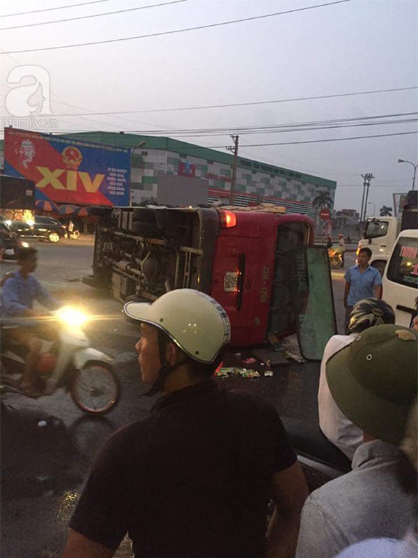 lật xe