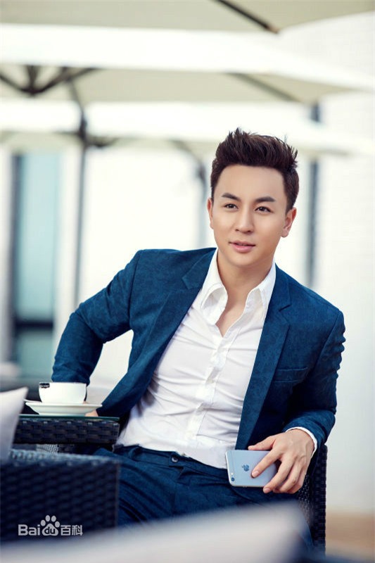 Dàn sao nhí Cbiz khi lớn: Tam Mao xuống sắc, Thích Tiểu Long biểu cảm ngày càng cứng đờ - Ảnh 4.