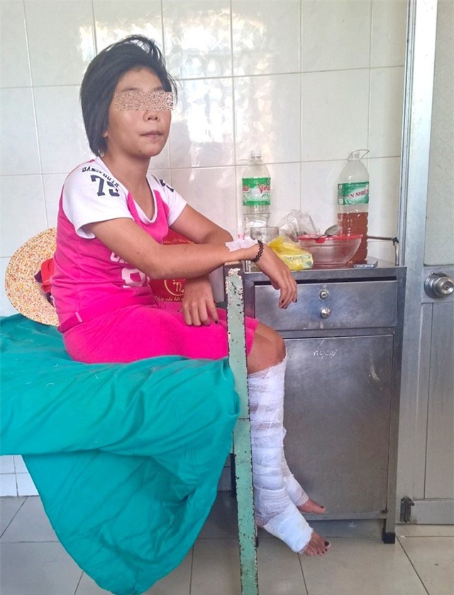 Nu sinh cham lua dot truong: Dang thuong hay dang trach? hinh anh 2