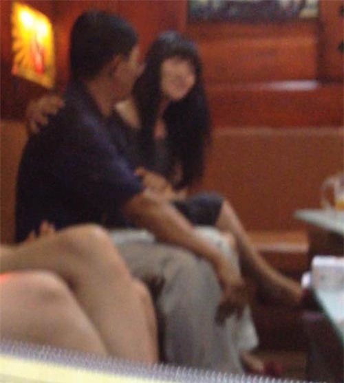 Phía sau cánh cửa karaoke-Kỳ 3: Chiêu trò hút máu “đào hát” của “cò” cho vay nặng lãi