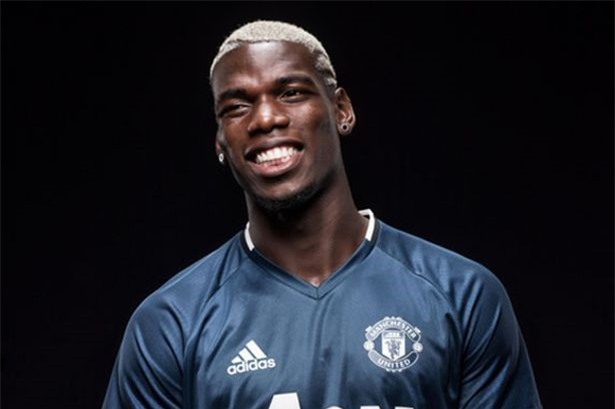 Pogba chuan bi cho dai chien Liverpool bang kieu toc moi hinh anh 4