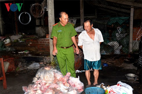 Heo bệnh, heo quay, phù phép, rùng mình, công nghệ, thịt thối, nhà hàng, Sài Gòn, dân nhậu, thịt heo, thịt lợn