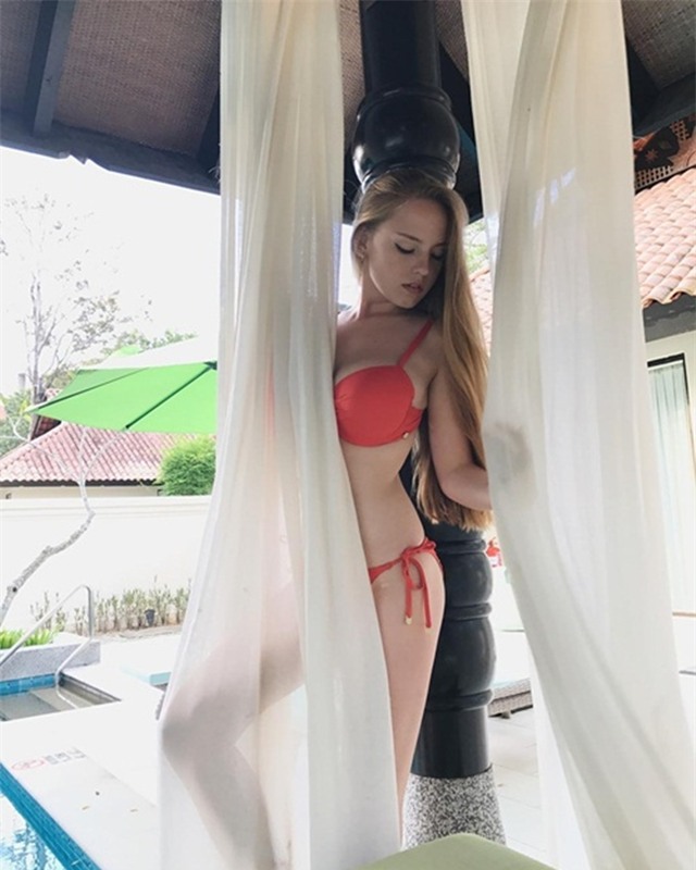 Đây chắn hẳn là cô giáo dạy Toán quyến rũ nhất thế giới! - Ảnh 11.