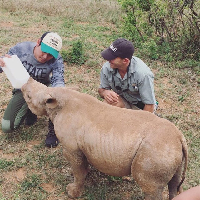 MC Phan Anh: Gia đình thú vị với hình ảnh đầu trọc của tôi - Ảnh 1.
