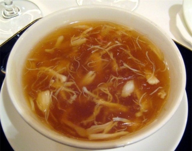 Cua Hoàng đế, vi cá mập, cá anh vũ, món ăn đắt tiền, đại gia, thú chơi, hải sản tiền triệu, tôm hùm,