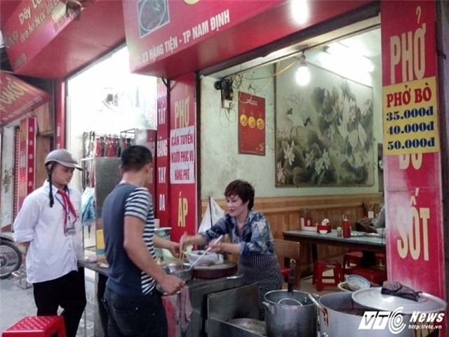 quán phở chửi khách, Nam Định, bà chủ, chửi bới, đông khách, bún mắng, cháo chửi, Hà Nội, bún chả, Obama, kênh CNN