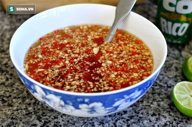 Nước mắm cao đạm nhiễm thạch tín: Chuyên gia thực phẩm lên tiếng - Ảnh 2.