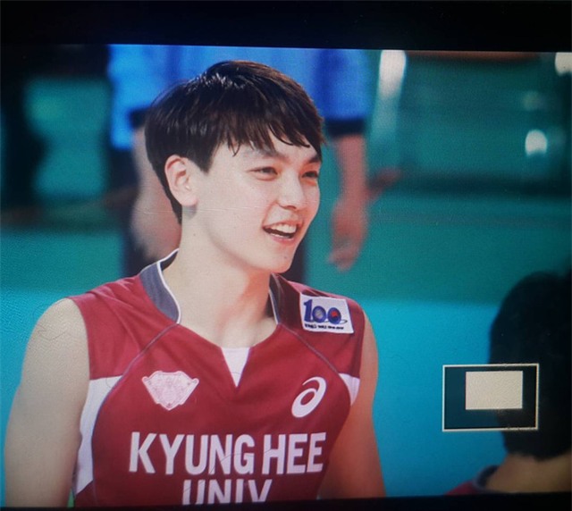 Giờ cầu thủ bóng chuyền cũng cứ phải đẹp trai như ca sĩ thế này mới được cơ! - Ảnh 13.