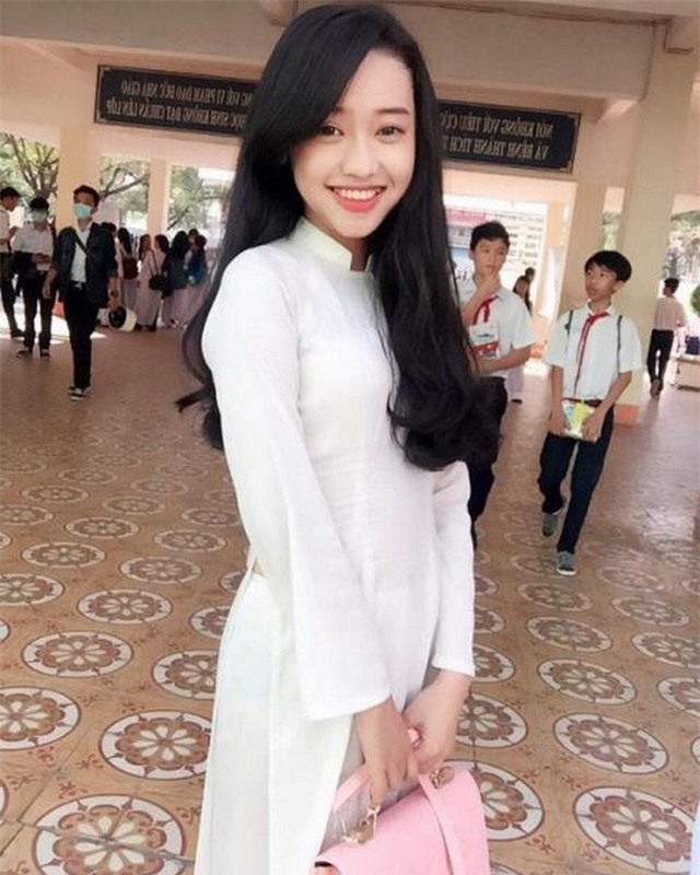 Bố Thúy Vi: “Hai ngày trước Vi còn vui vẻ gọi điện về gửi thuốc cho chú, giờ không gọi được nữa - Ảnh 1.