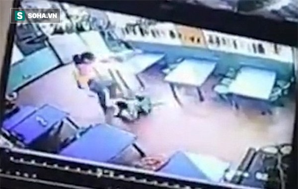 Mò đến tận trường để đánh cháu trai 4 tuổi vì lý do không tưởng - Ảnh 2.