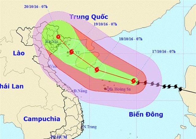 Hai con bao dang huong vao dat lien hinh anh 1