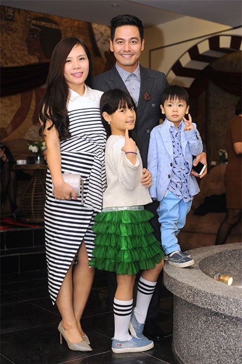 mc-phan-anh-kin-tieng-ve-doi-tu-coi-mo-chuyen-xa-hoi-3-ngoisao 0