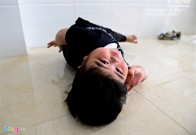 Cuộc sống thiếu tình cha của thần đồng Tin Tin - Ảnh 4.