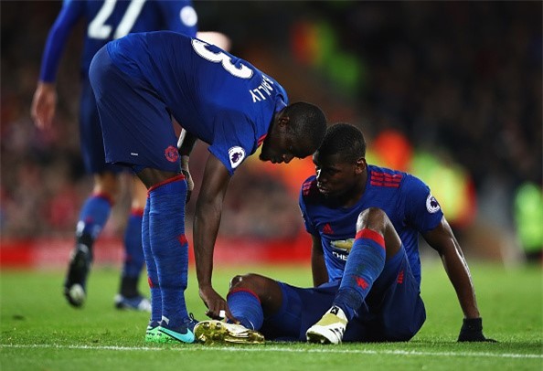 Co dong vien MU don su tuc gian len Paul Pogba hinh anh 1