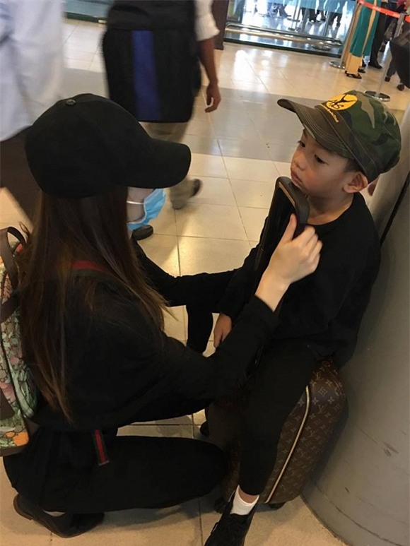 14568165102077707568922887220498217089449744n-ngoisao 1