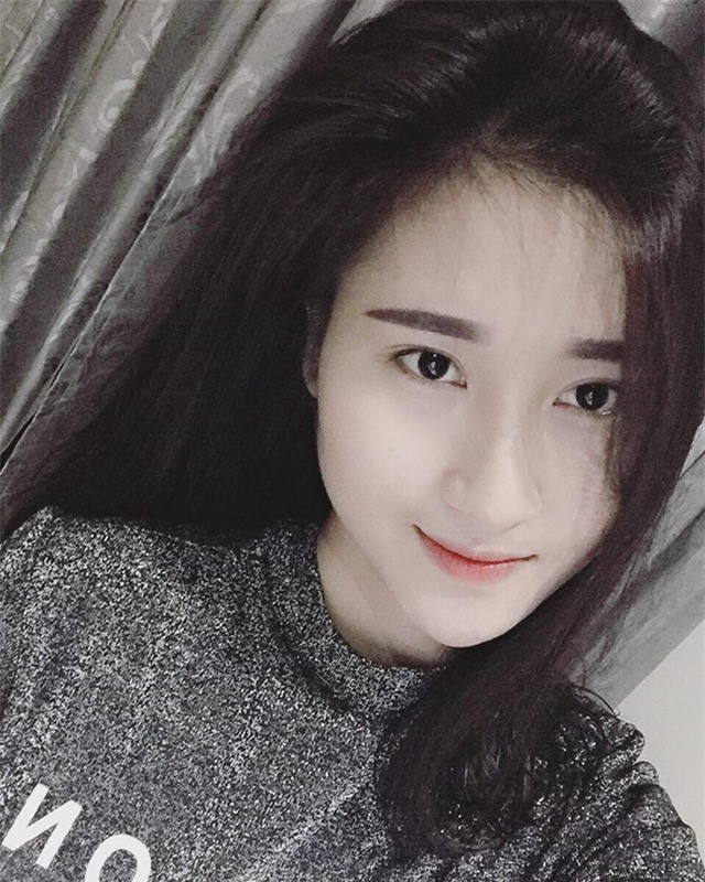 Tuyển thủ Việt Nam tặng quà đặc biệt ngày 20/10 cho bạn gái xinh đẹp - Ảnh 3.