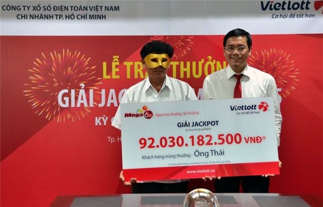 Trúng số, trúng số độc đắc, trúng xổ số, xổ số, xổ số kiểu mỹ, 92 tỷ, người trúng 92 tỷ, người trúng giải độc đắc, trả thưởng