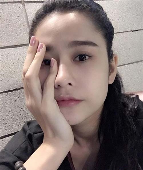 dung sung sot khi cac ba vo trong showbiz viet khoe mat moc - 5