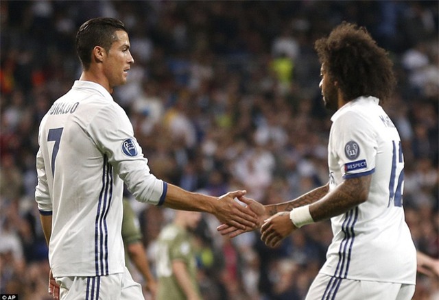 Ronaldo tịt ngòi, Real Madrid vẫn đại thắng ở Champions League - Ảnh 13.
