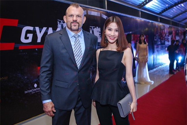 Dan sao Viet du tiec cung huyen thoai vo thuat My hinh anh 5