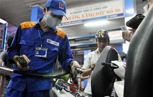 ngay-mai-2010-gia-xang-se-tang-manh-giadinhvietnam.com 1