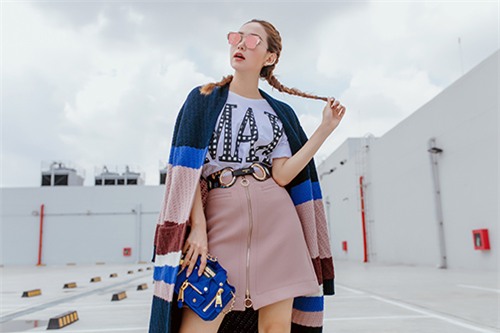 minh hang lai khien fan man nhan voi cach mix do dep mien che - 8