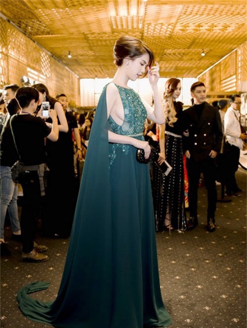 Thanh Hằng, Hồng Quế, Hà Anh, Mai Phương Thúy