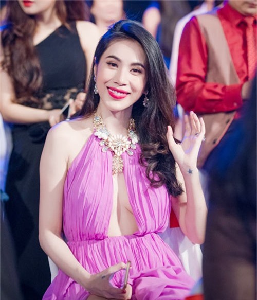 Thanh Hằng, Hồng Quế, Hà Anh, Mai Phương Thúy