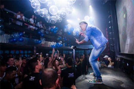 Vợ chồng DJ Tiên Moon - Vũ Duy Khánh khiến fan nức lòng ngày trở lại - Ảnh 4