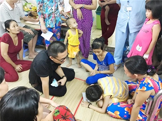 Dai Nghia bi to khong minh bach voi 800 trieu dong tu thien hinh anh 1