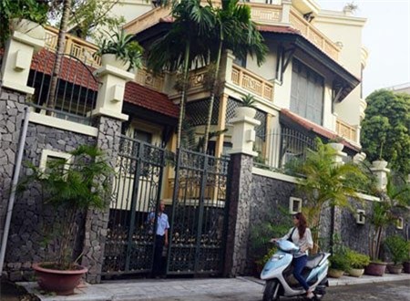 bầu Kiên, Nguyễn Đức Kiên, người vợ, Đặng Ngọc Lan, phụ nữ giàu nhất, ngân hàng ACB, tài sản, nghìn tỷ