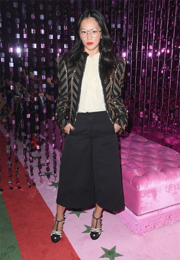 hồ ngọc hà đụng hàng